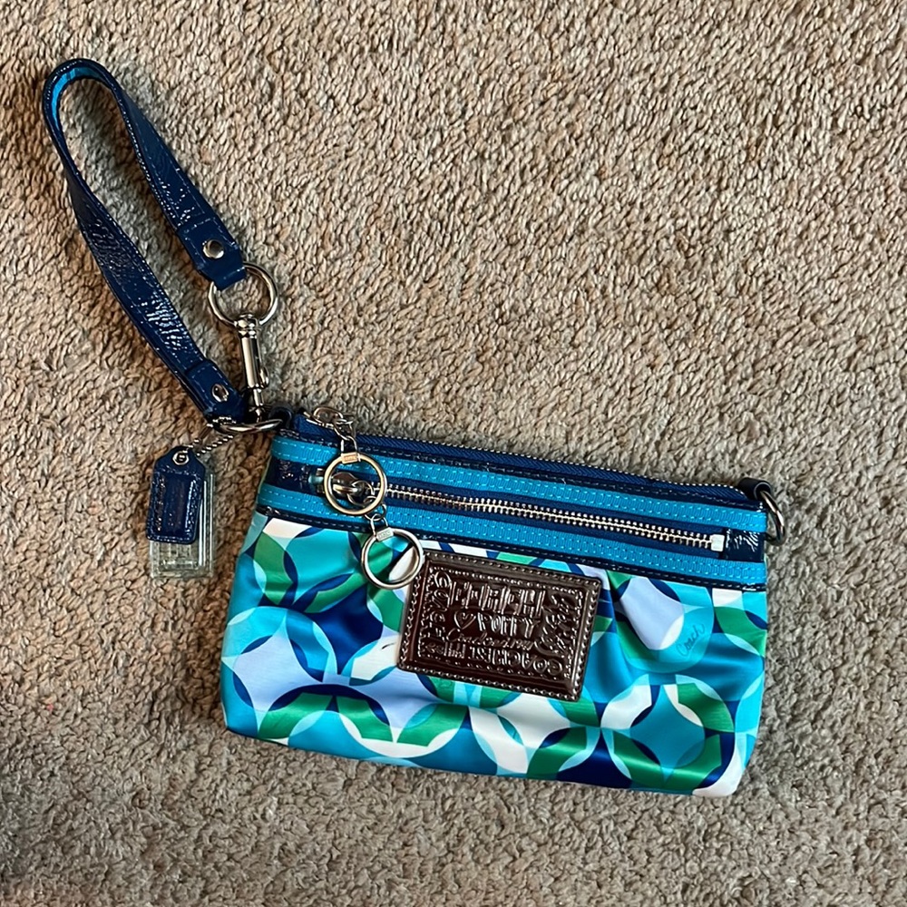 Coach Poppy Wristlet